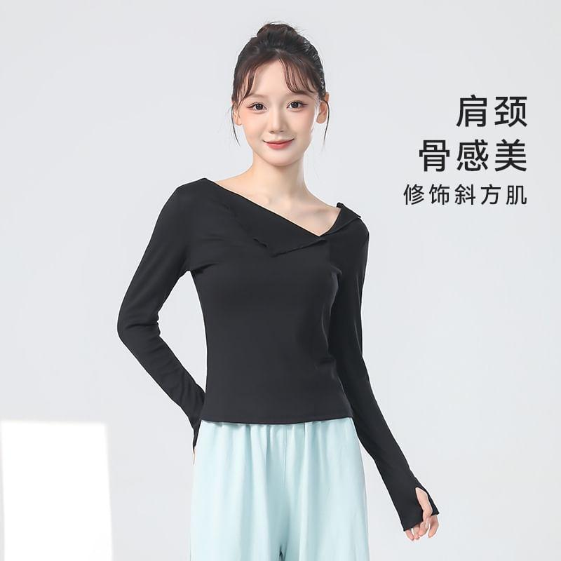 Long-Sleeve Thumbhole Plain Crop Top Product Image