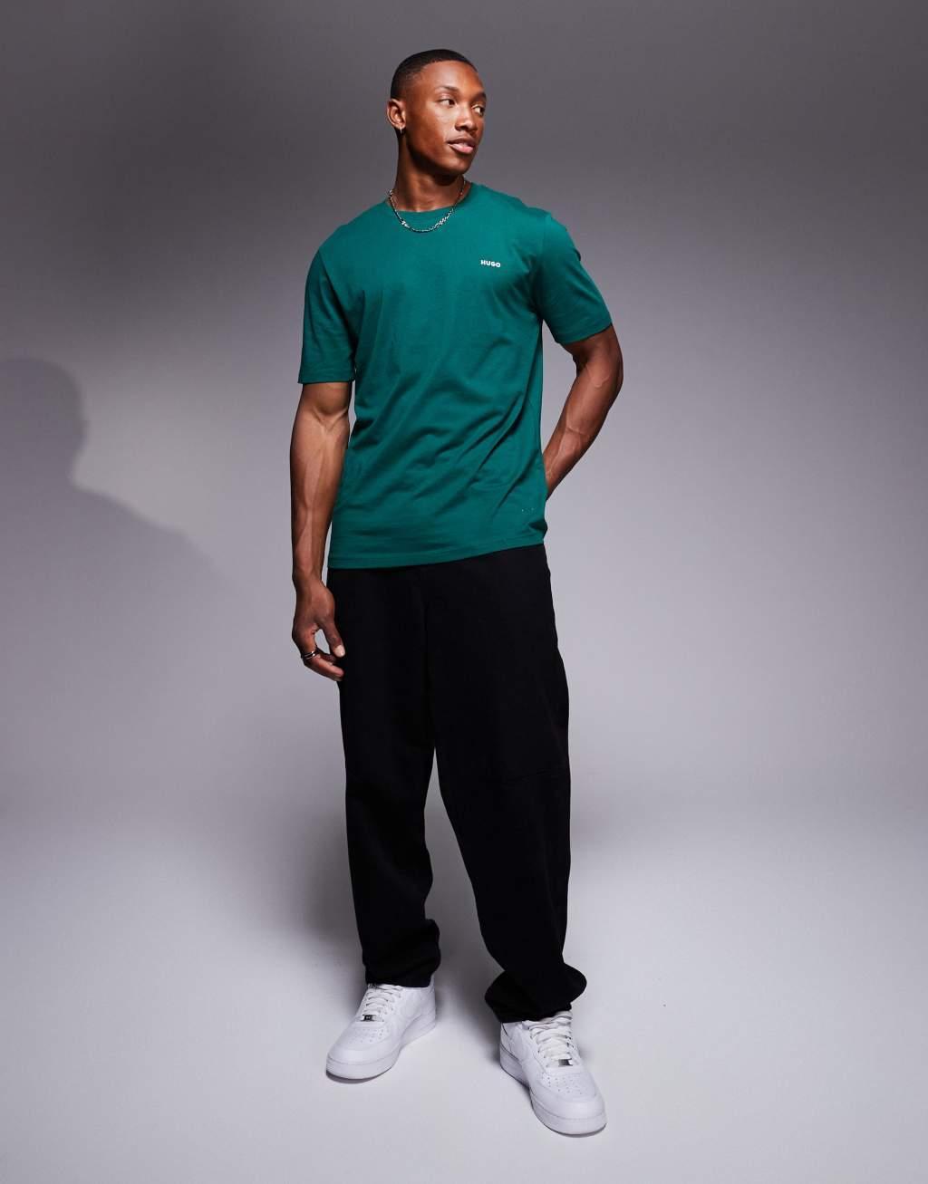 HUGO Red dero t-shirt in forest green Product Image