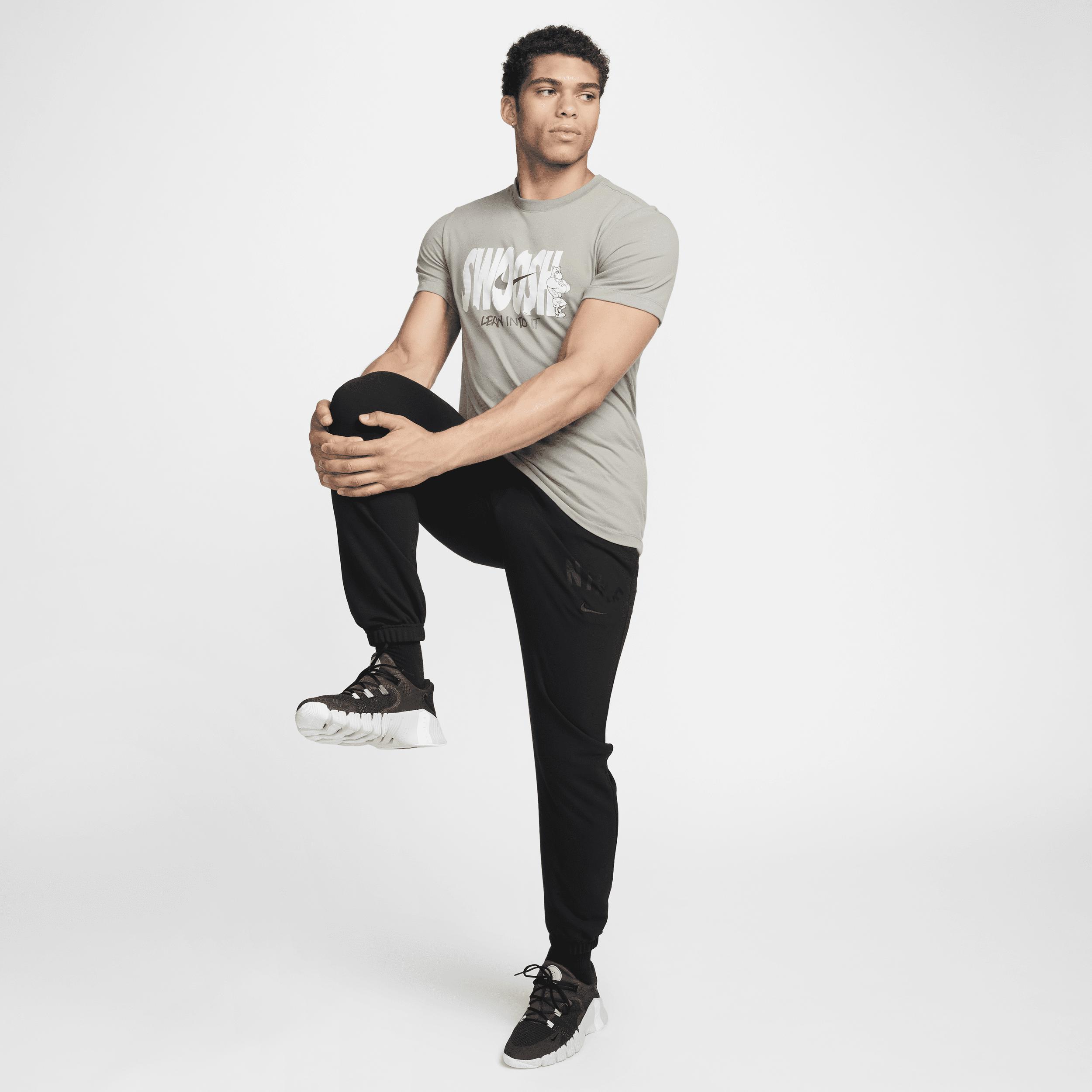 Nike Men's Dri-FIT Fitness T-Shirt Product Image