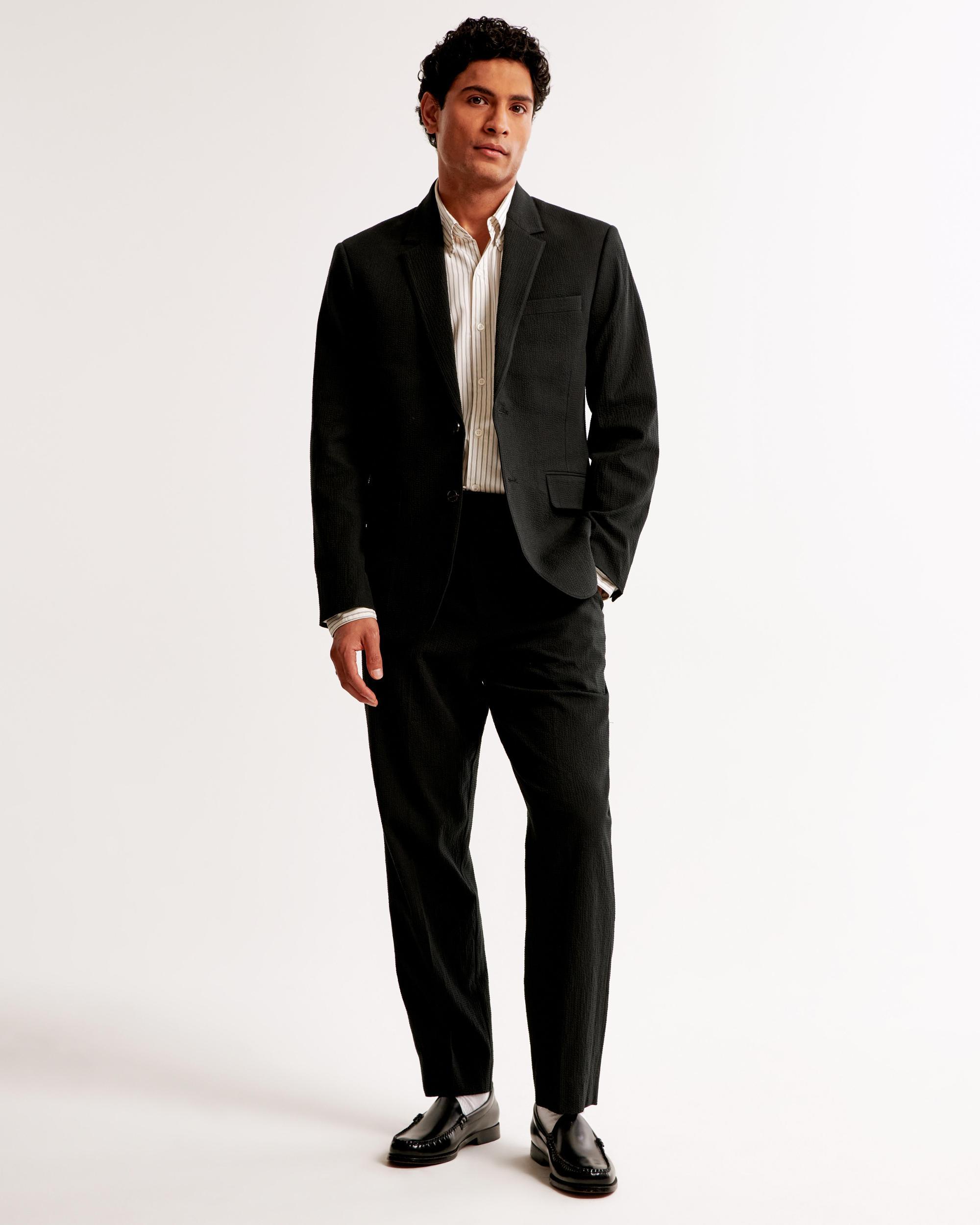 The A&F Collins Tailored Classic Seersucker Blazer Product Image