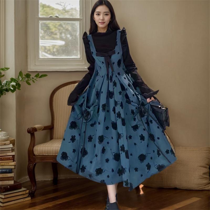 Long-Sleeve Mock Neck Plain Lace Trim Knit Top / Square Neck Floral Bow Midi A-Line Dungaree Dress / Set Product Image