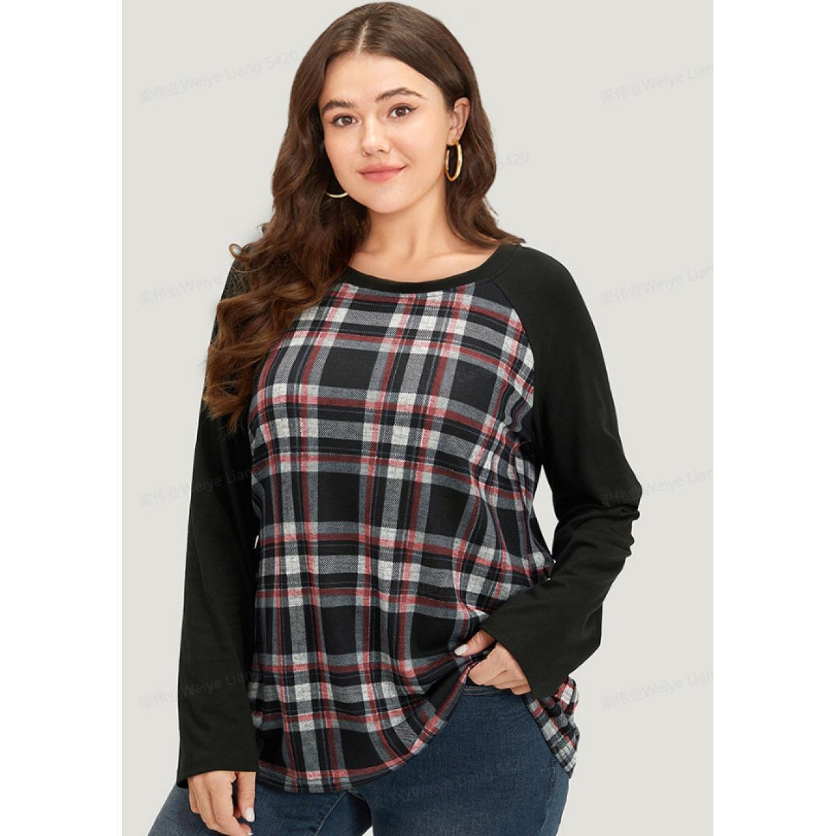 Plus Size Plaid Raglan Sleeve Crew Neck T-shirt Red Women Casual Patchwork Plaid Round Neck Dailywear T-shirts BloomChic 10/M Product Image