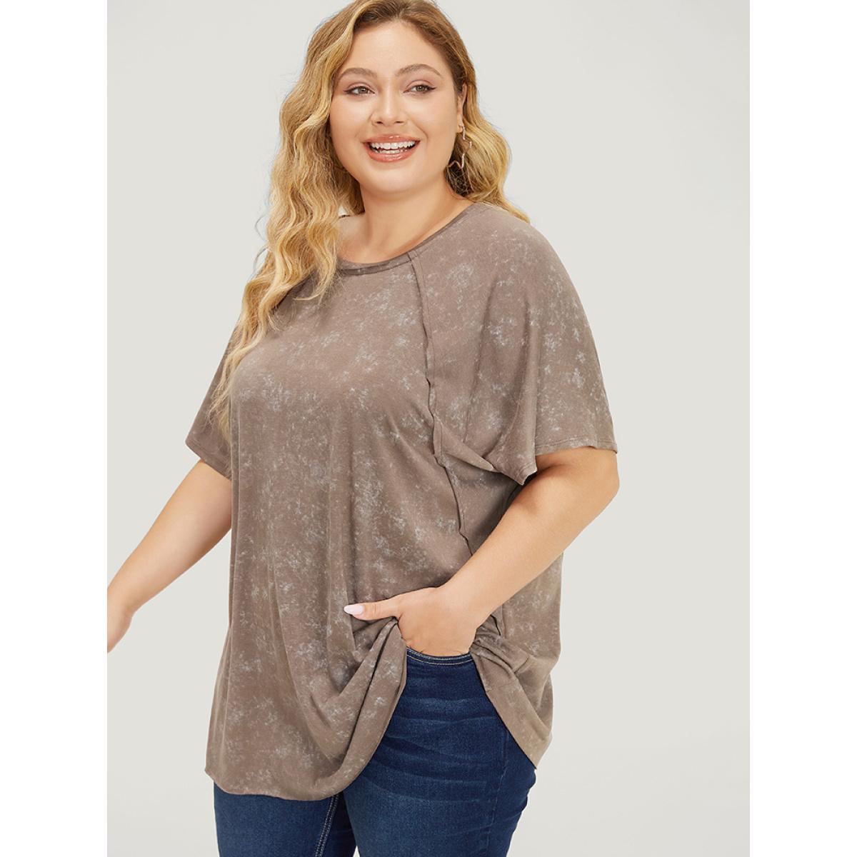 Plus Size Solid Patched Back Raglan Sleeve Heather Vintage T-shirt DarkBrown Women Casual Heather Plain Round Neck Dailywear T-shirts BloomChic 28/5X Product Image