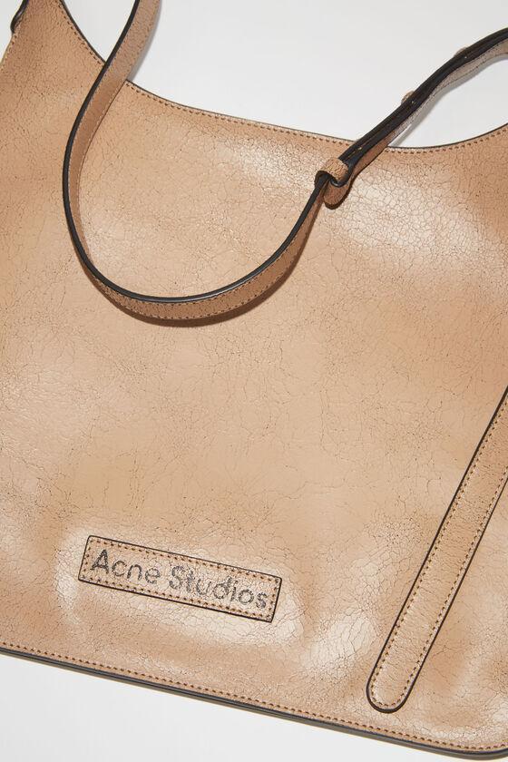 Platt shoulder bag Product Image