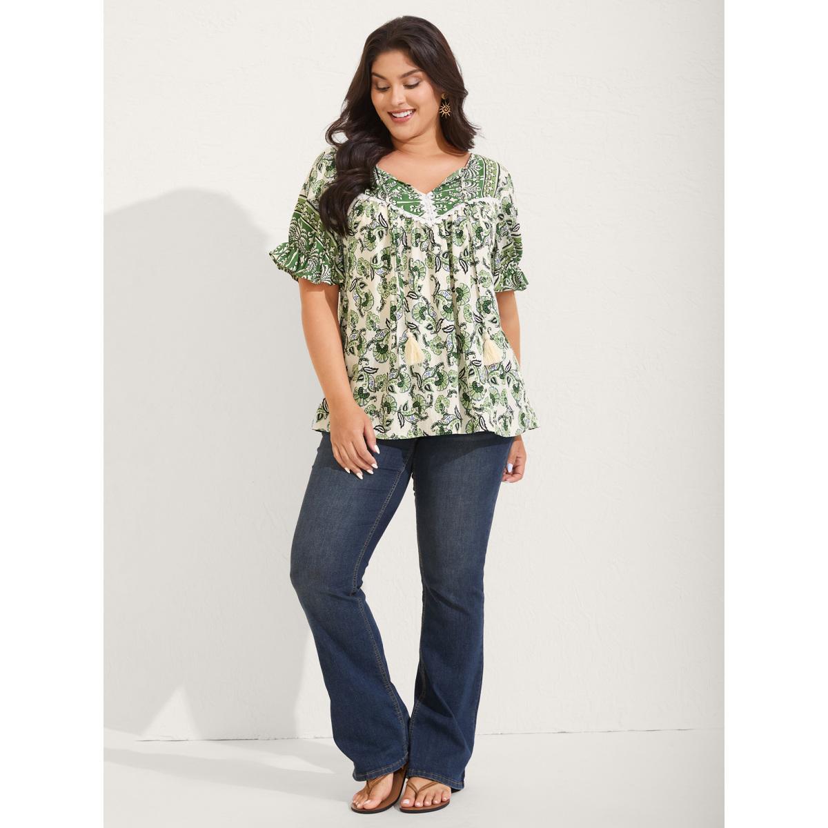 Plus Size Truegreen Boho Floral Print Neck Tassels Blouse Women Short sleeve Flat collar with V-notch Vacation Blouses BloomChic 18-20/2X Product Image