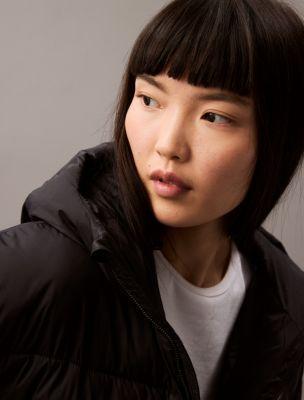 Calvin Klein Womens Short Hooded Puffer Jacket - Black - XXL Product Image