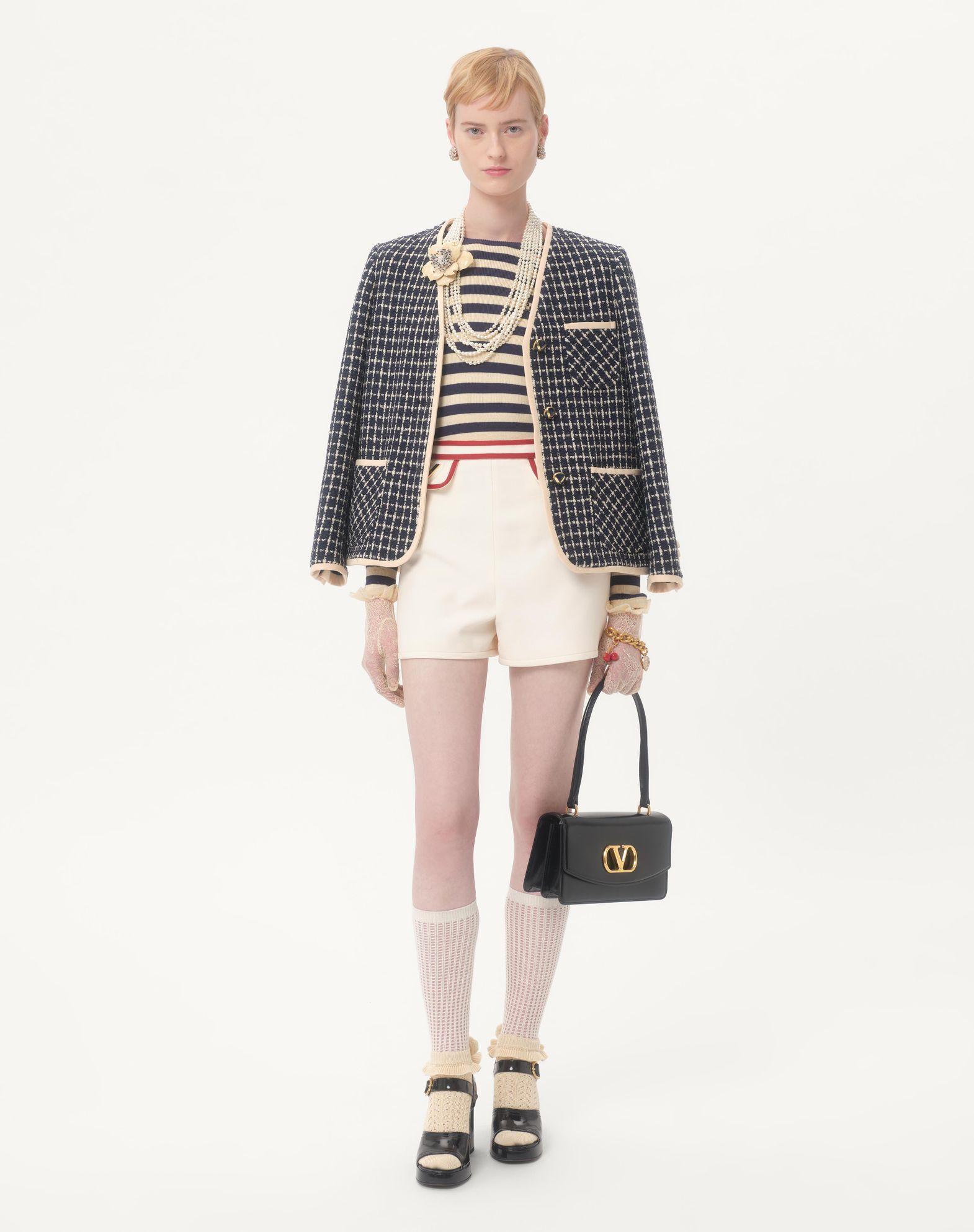 CREPE COUTURE SHORTS Product Image
