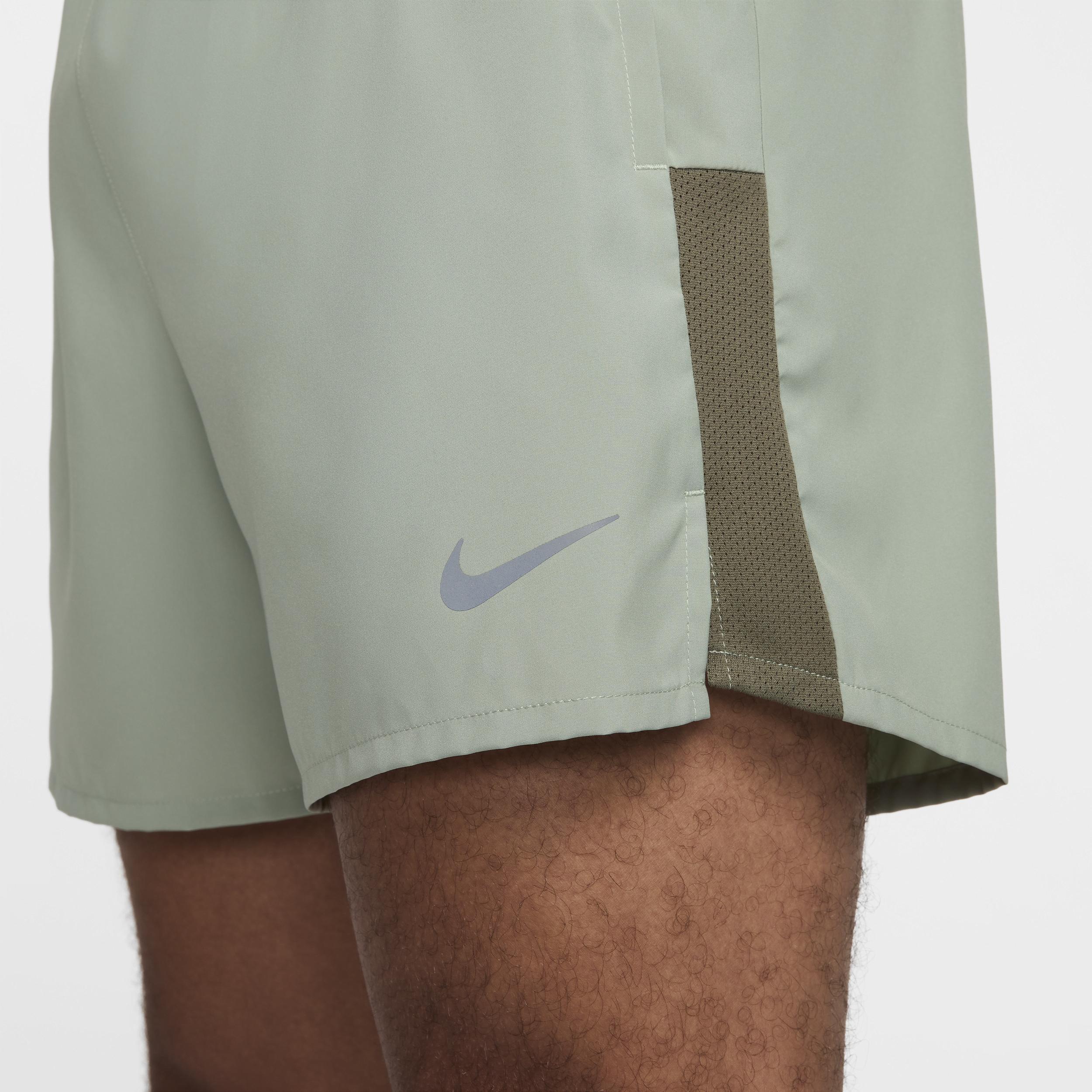 Nike Men's Challenger Dri-FIT 5" Brief-Lined Running Shorts Product Image