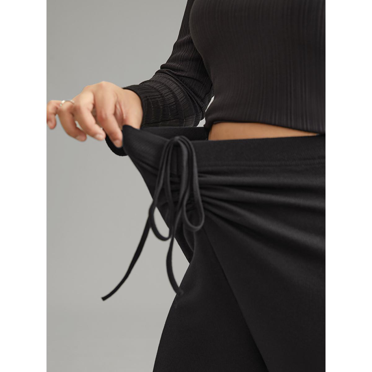 Plus Size Solid Drawstring Ruched Flare Leg Pants Women Black Casual Flare Leg High Rise Dailywear Pants BloomChic 26/4X Product Image