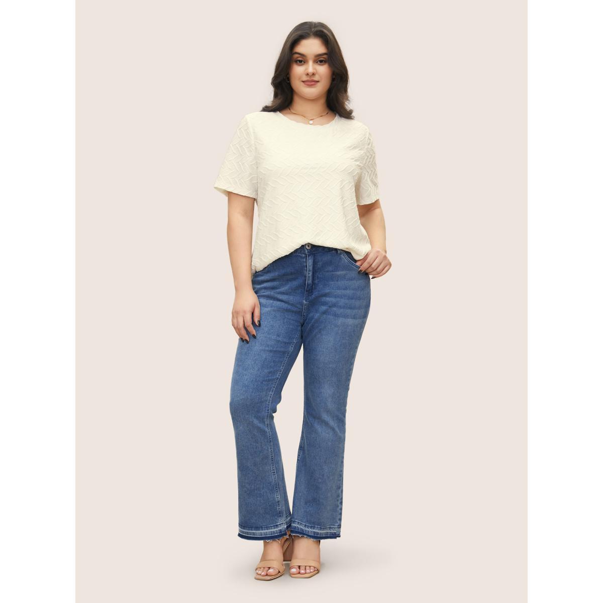 Plus Size Solid Textured Slight Stretch T-shirt White Women Casual Non Plain Round Neck Everyday T-shirts BloomChic 10/M Product Image