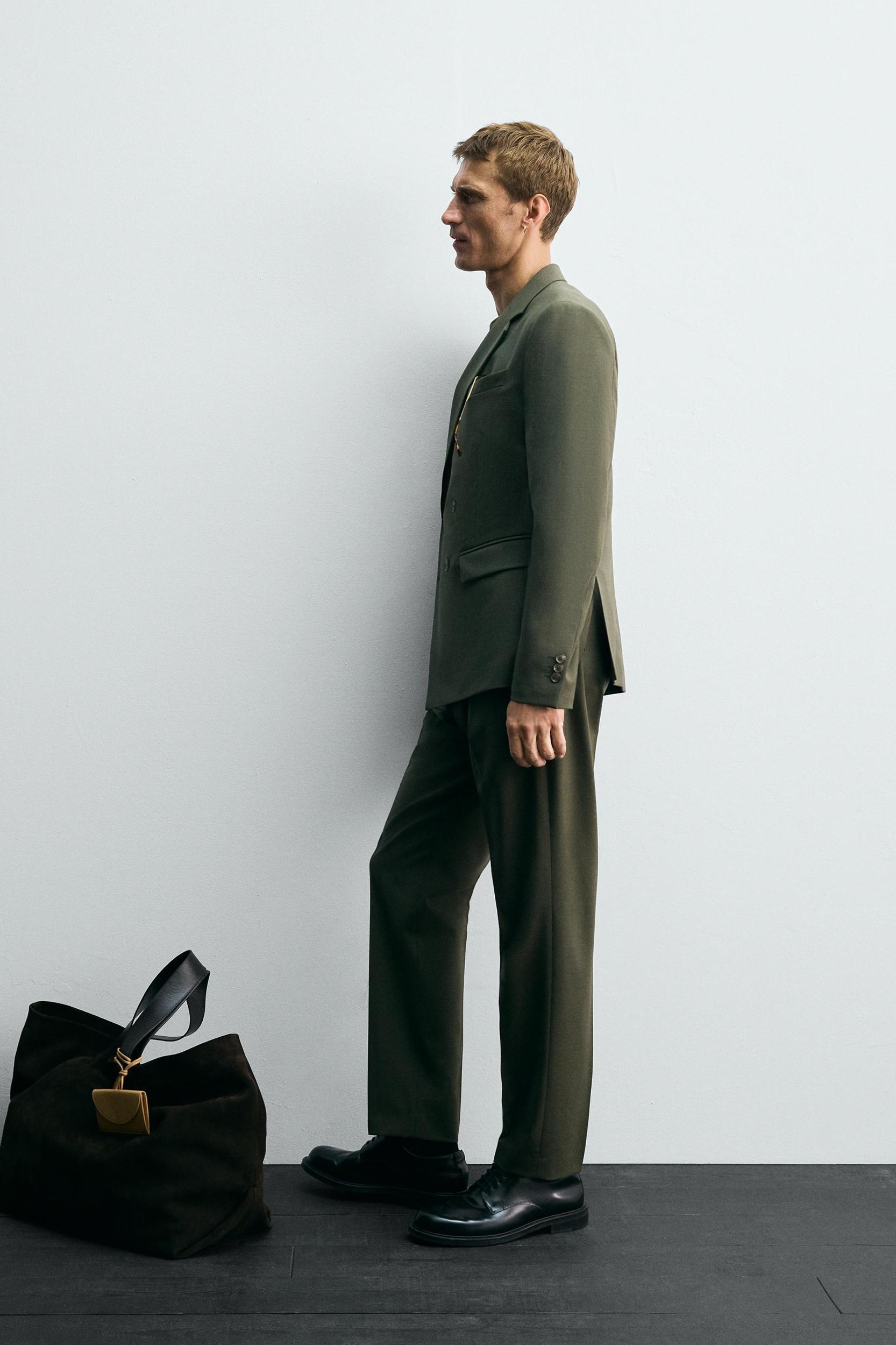 WOOL DOUBLE BREASTED SUIT BLAZER Product Image