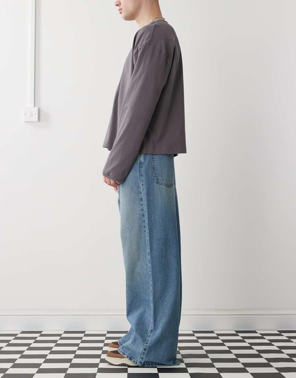 COLLUSION X003 wide leg jeans in midwash blue Product Image
