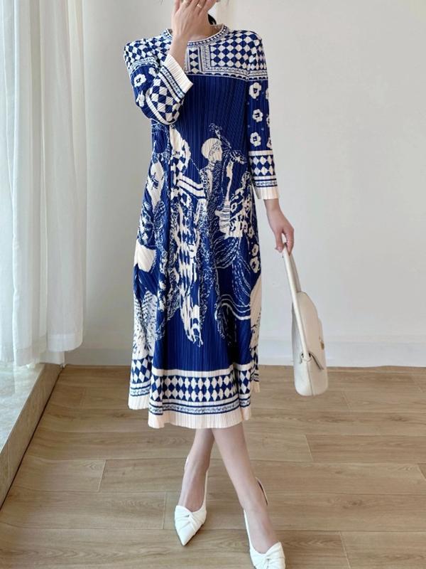 A-Line Loose Pleated Printed Round-Neck Midi Dresses Product Image