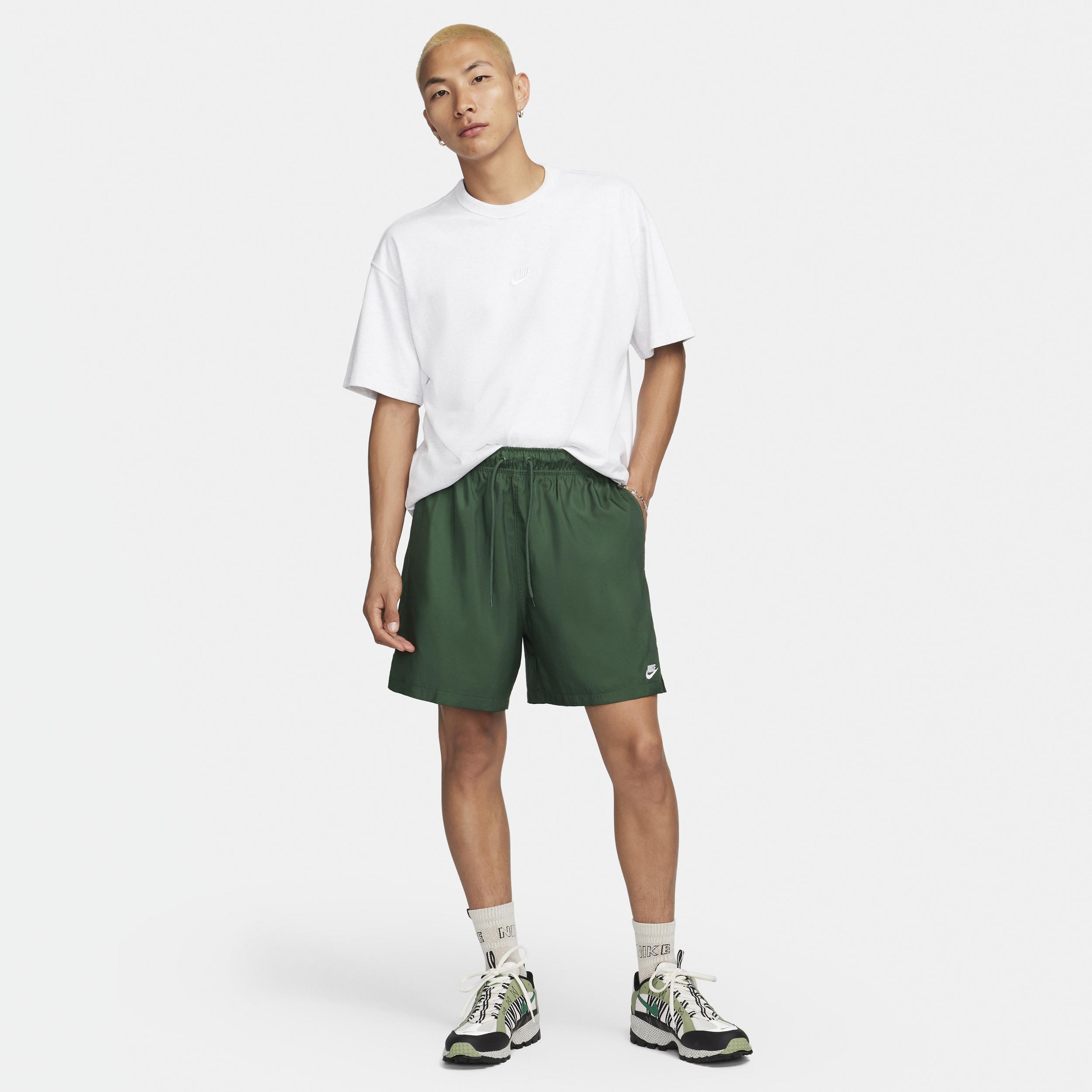 Nike Club Men's Woven Flow Shorts Product Image