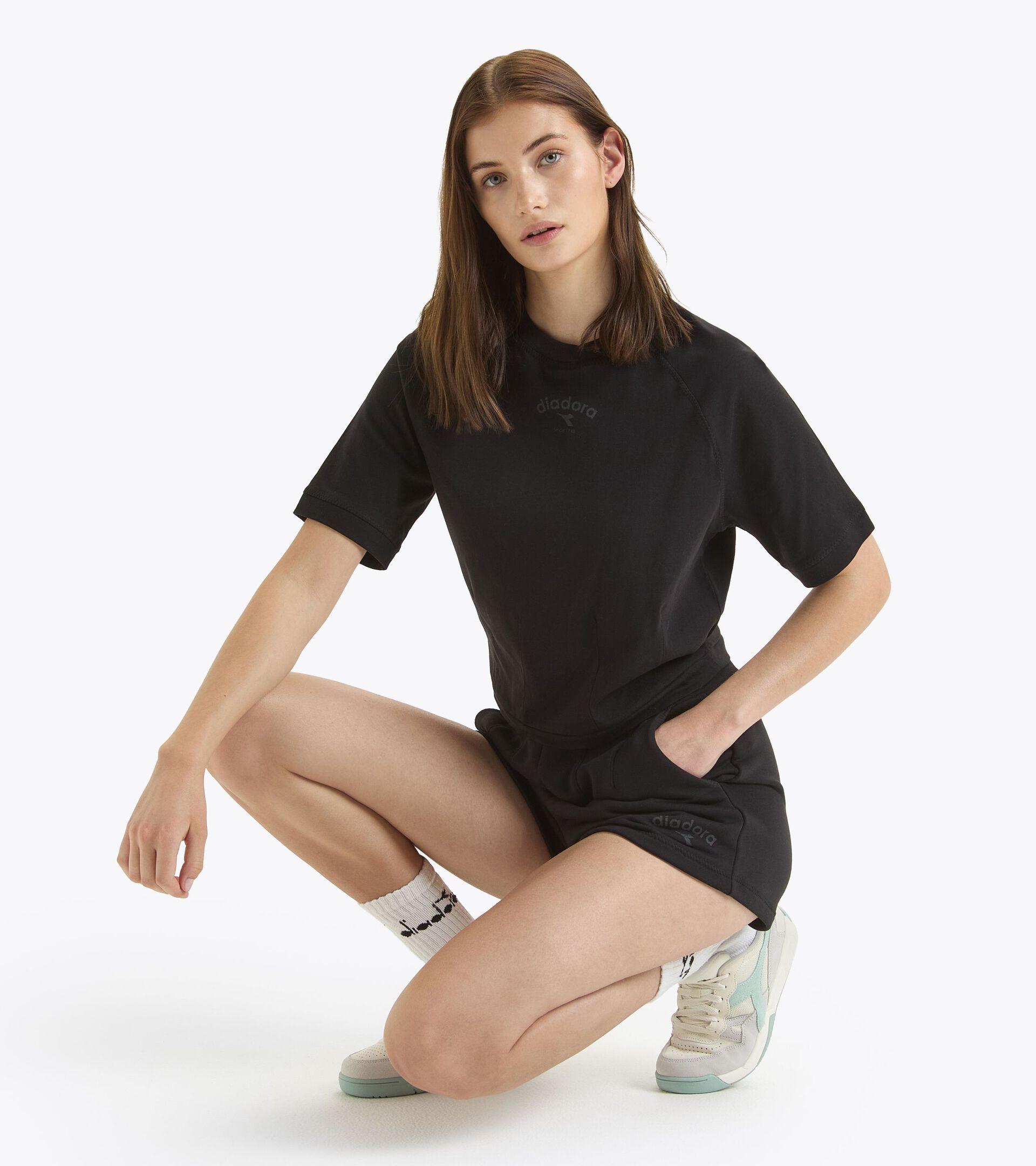 L. SHORTS ATHL. LOGO Product Image