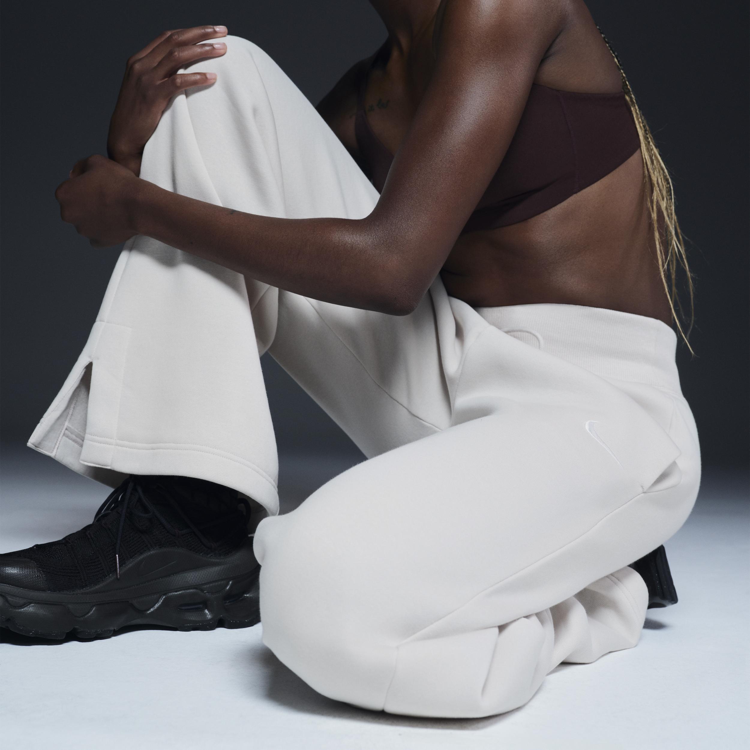Women's Nike Sportswear Phoenix Fleece High-Waisted Wide-Leg Sweatpants Product Image