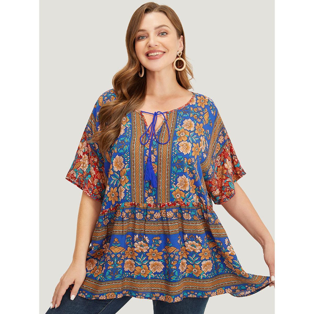 Plus Size Scarlet Bandana Print Tie Neck Tassels Batwing Sleeve Blouse Women Vacation Short sleeve Tie Neck Dailywear Blouses BloomChic 10/M Product Image