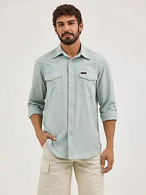 Wrangler ATG™ Men's Drover Utility Shirt in Iceberg Product Image