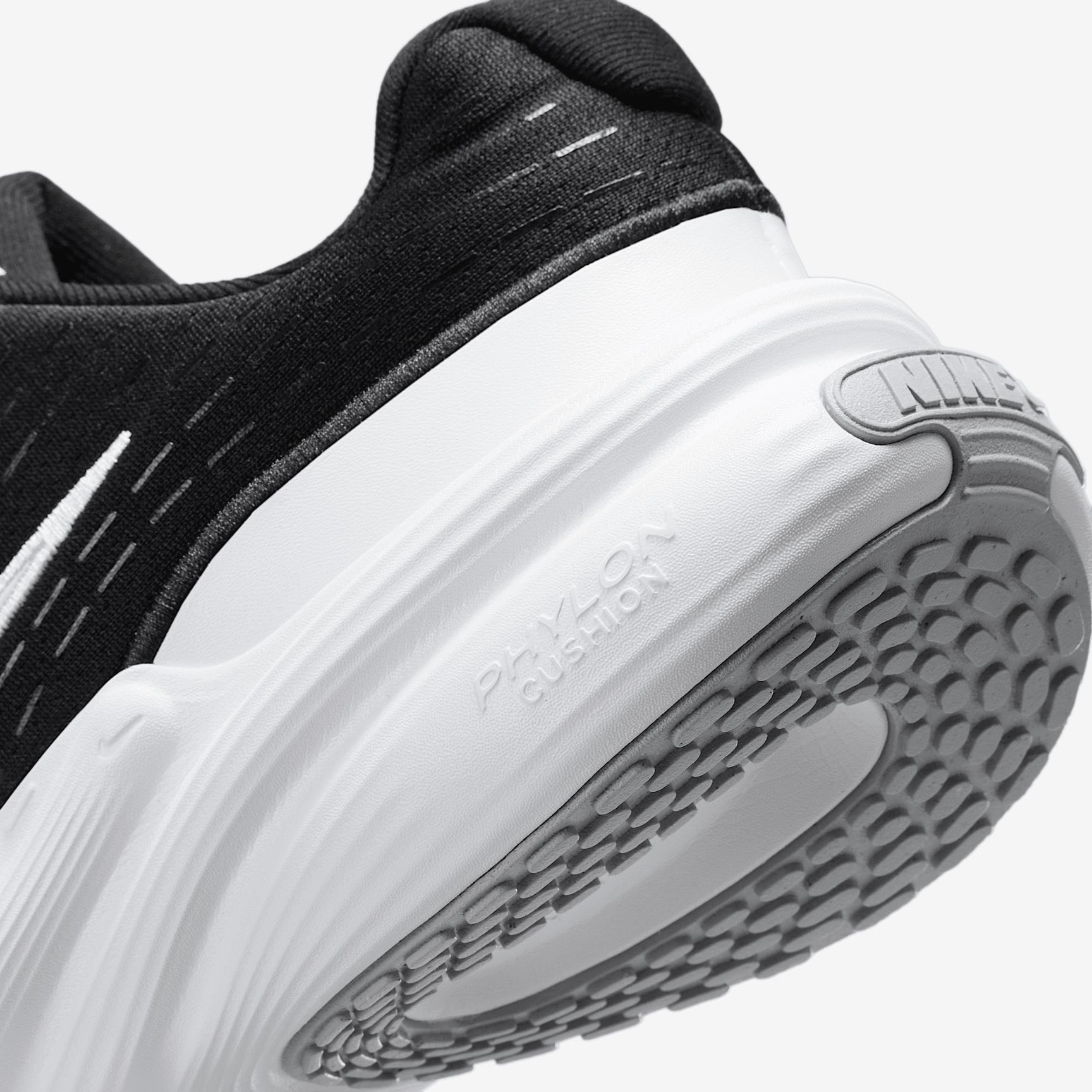 Nike Women's Uplift SC Shoes Product Image