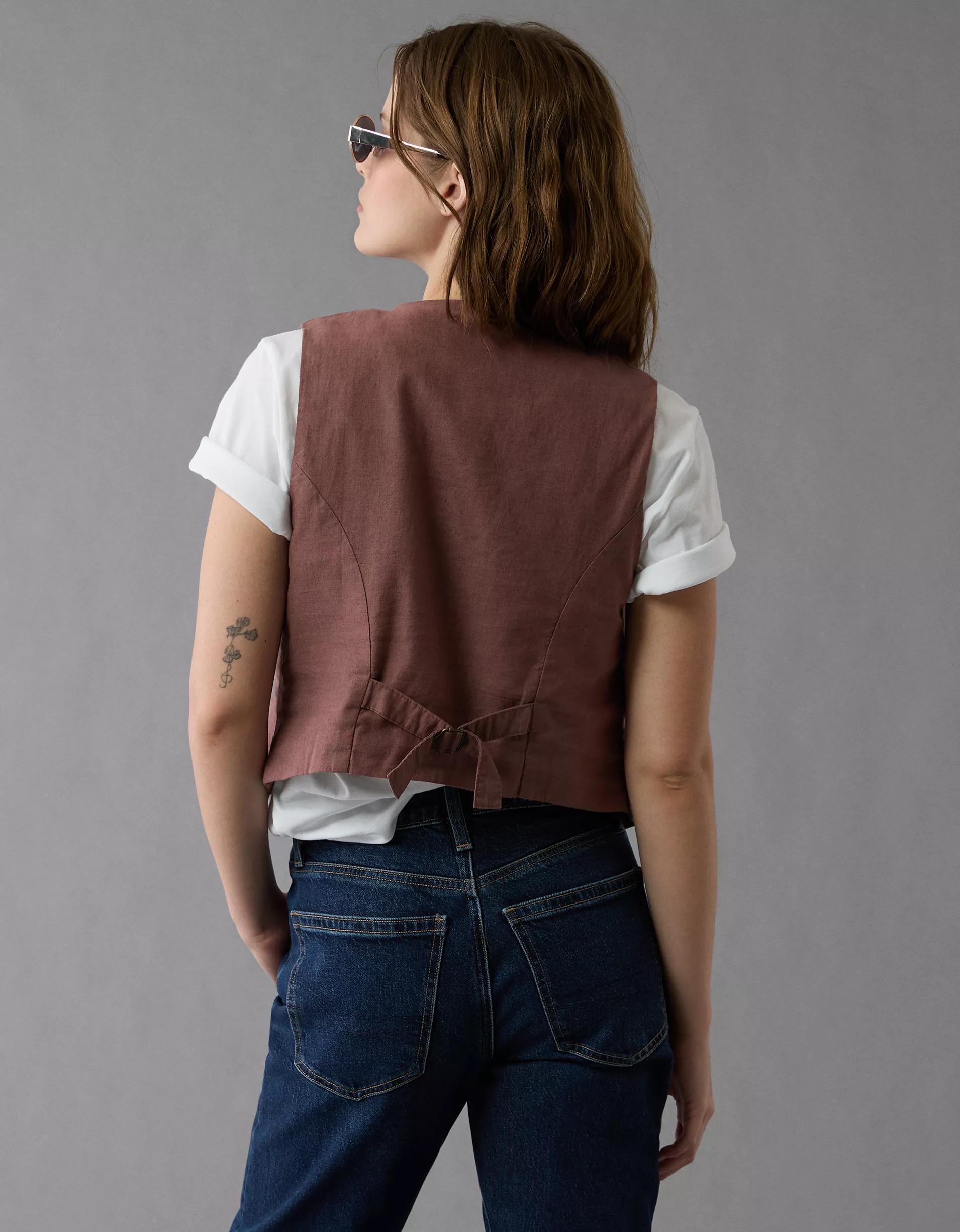 AE Linen-Blend Vest Product Image