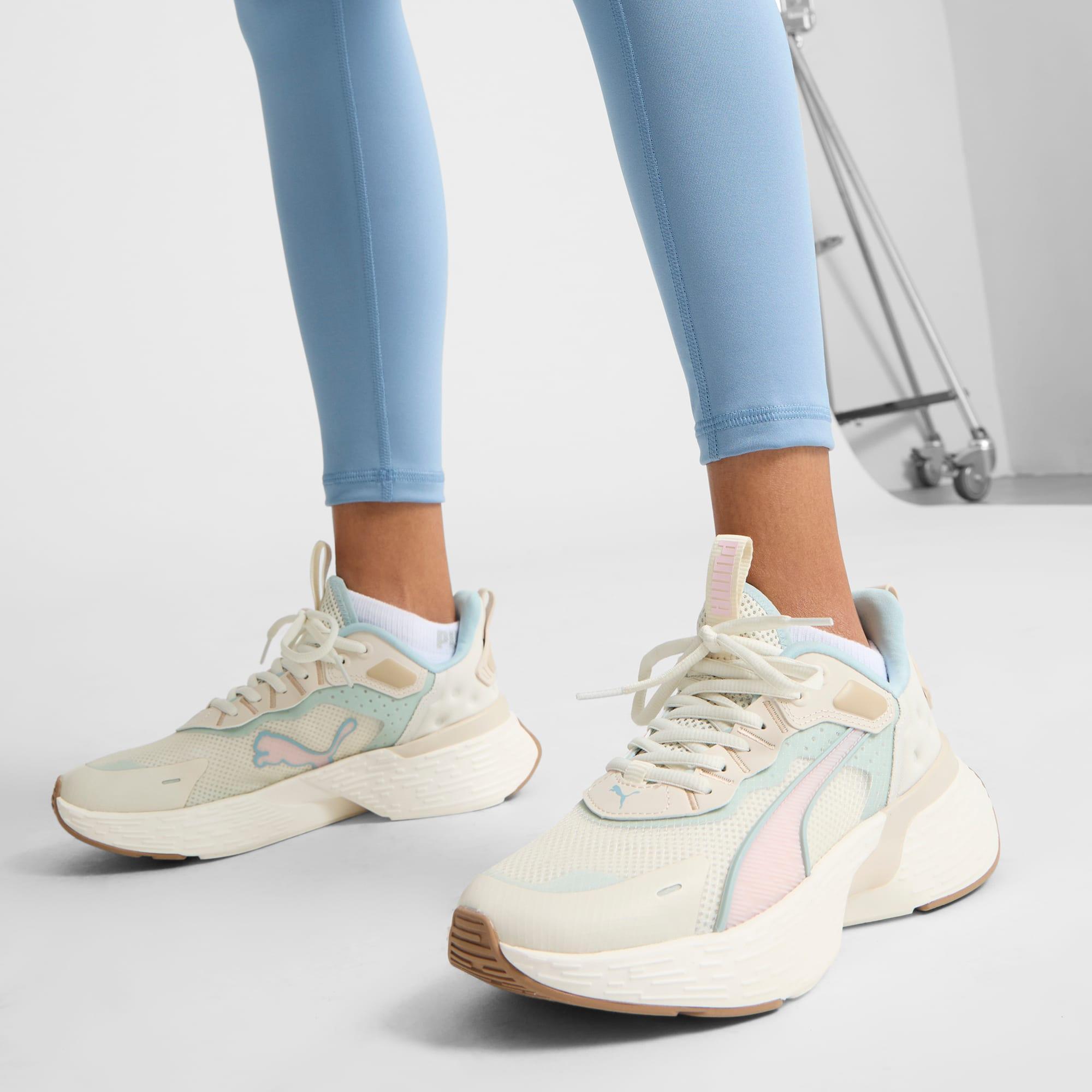 SOFTRIDE Sway Women's Running Shoe Product Image