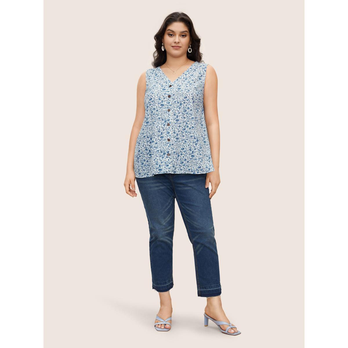 Plus Size Ditsy Floral Sleeveless Button Detail Tank Top Women LightBlue Casual Button V-neck Everyday Tank Tops Camis BloomChic 30/6X Product Image