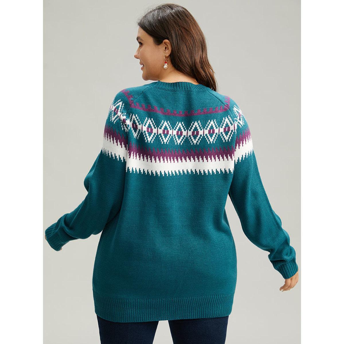 Plus Size Geometric Contrast Raglan Sleeve Pullover Emerald Women Casual Loose Long Sleeve Round Neck Festival-Christmas Pullovers BloomChic 30/6X Product Image
