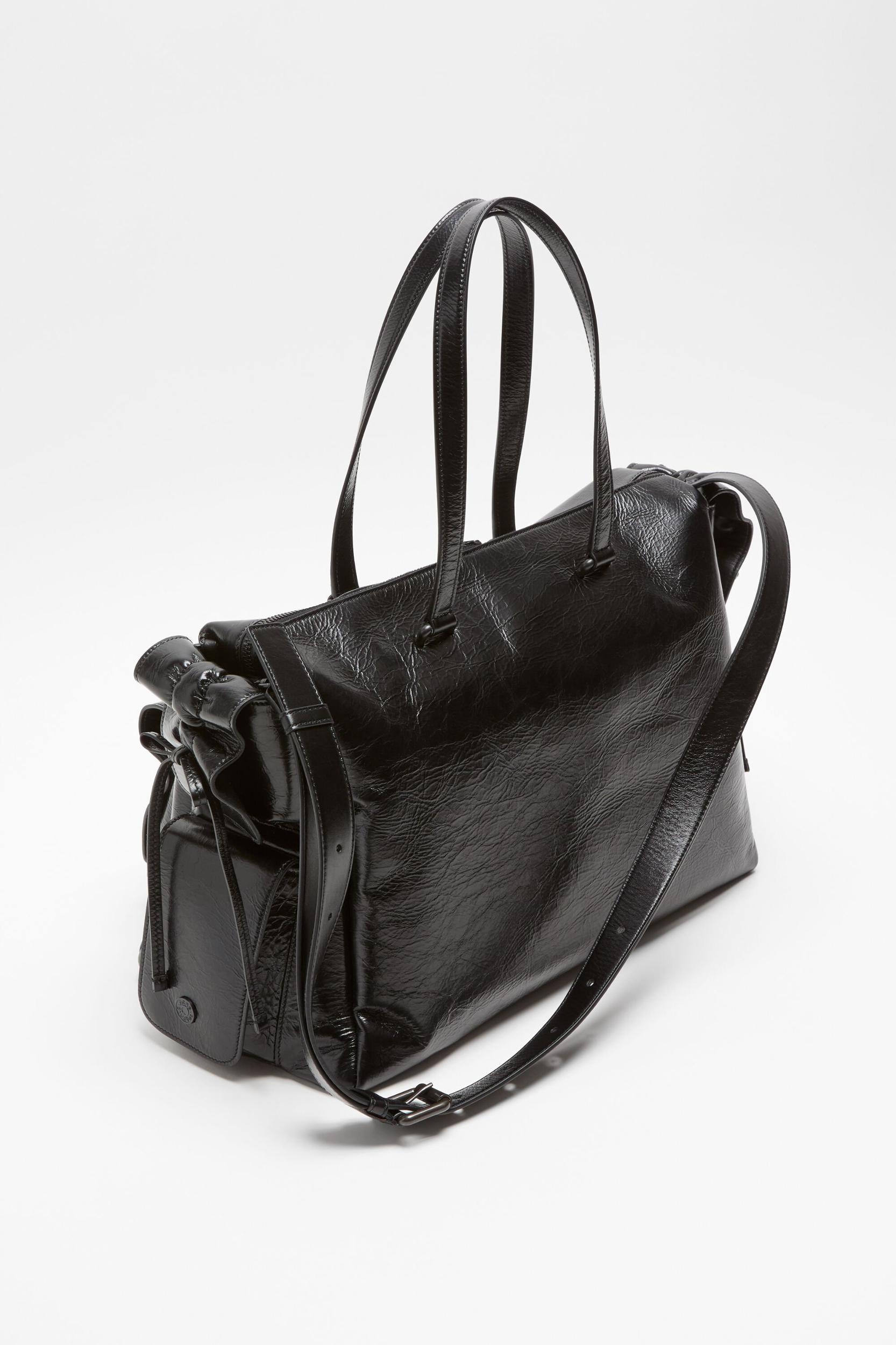 MULTIPOCKET TOTE BAG Product Image