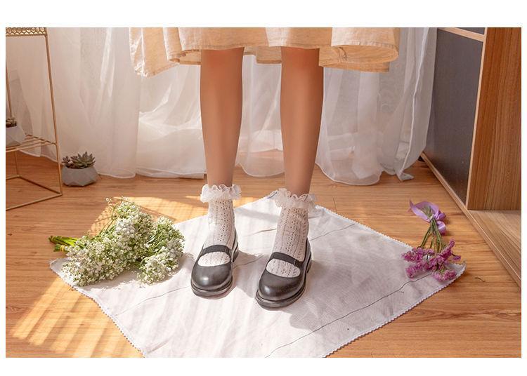 Lace Trim Pointelle Socks Product Image