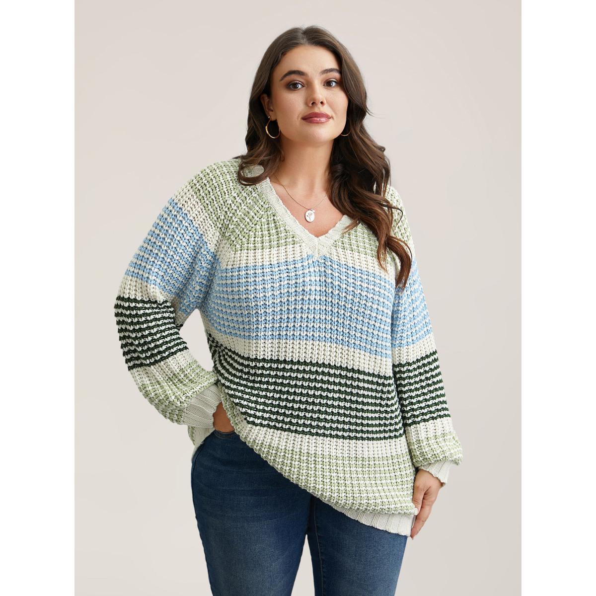 Plus Size Color-Block Textured Balloon Sleeve Pullover DarkGreen Women Casual Loose Long Sleeve V-neck Everyday Pullovers BloomChic 12/L Product Image