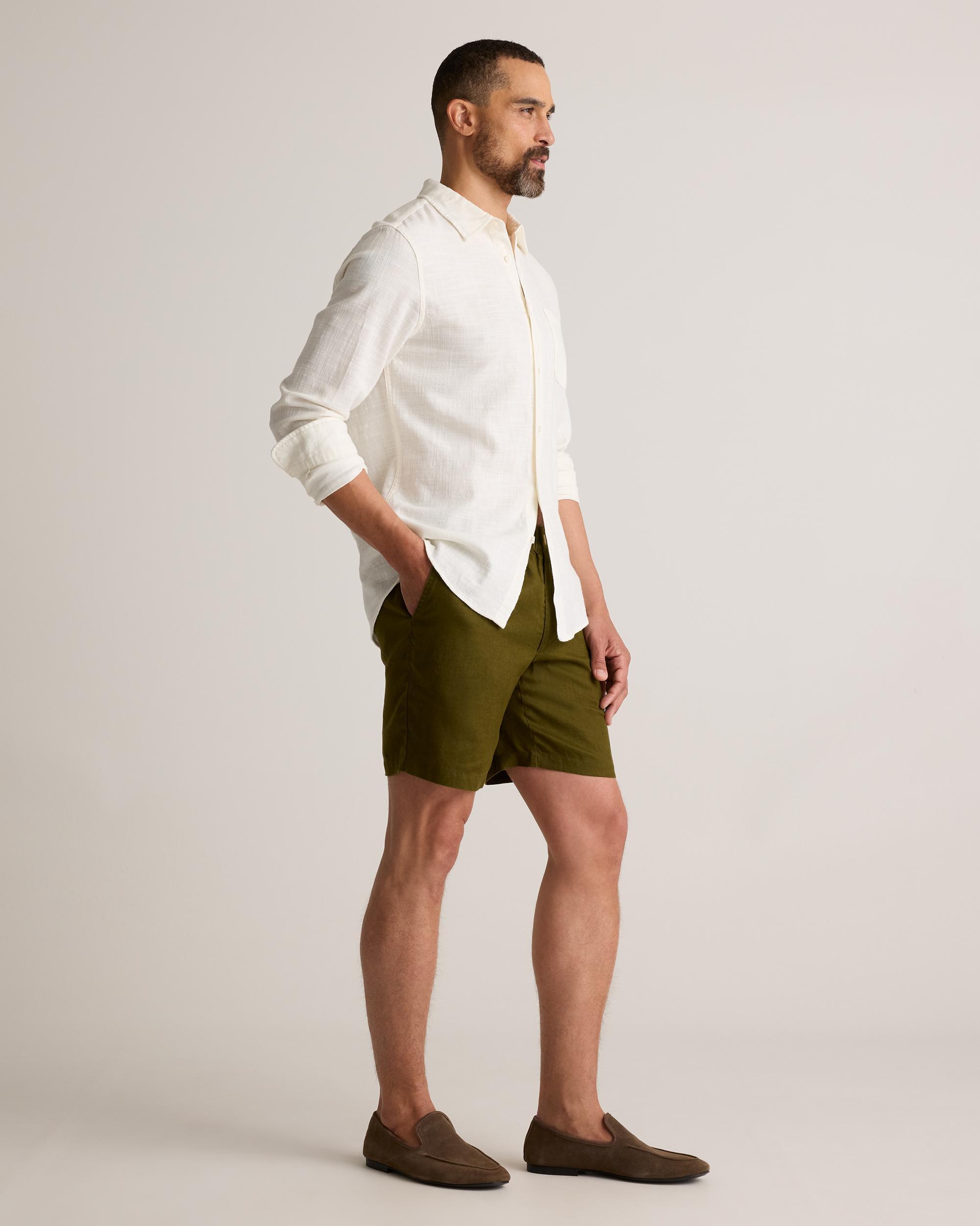 Quince | Men's 100% European 8" Linen Shorts Product Image