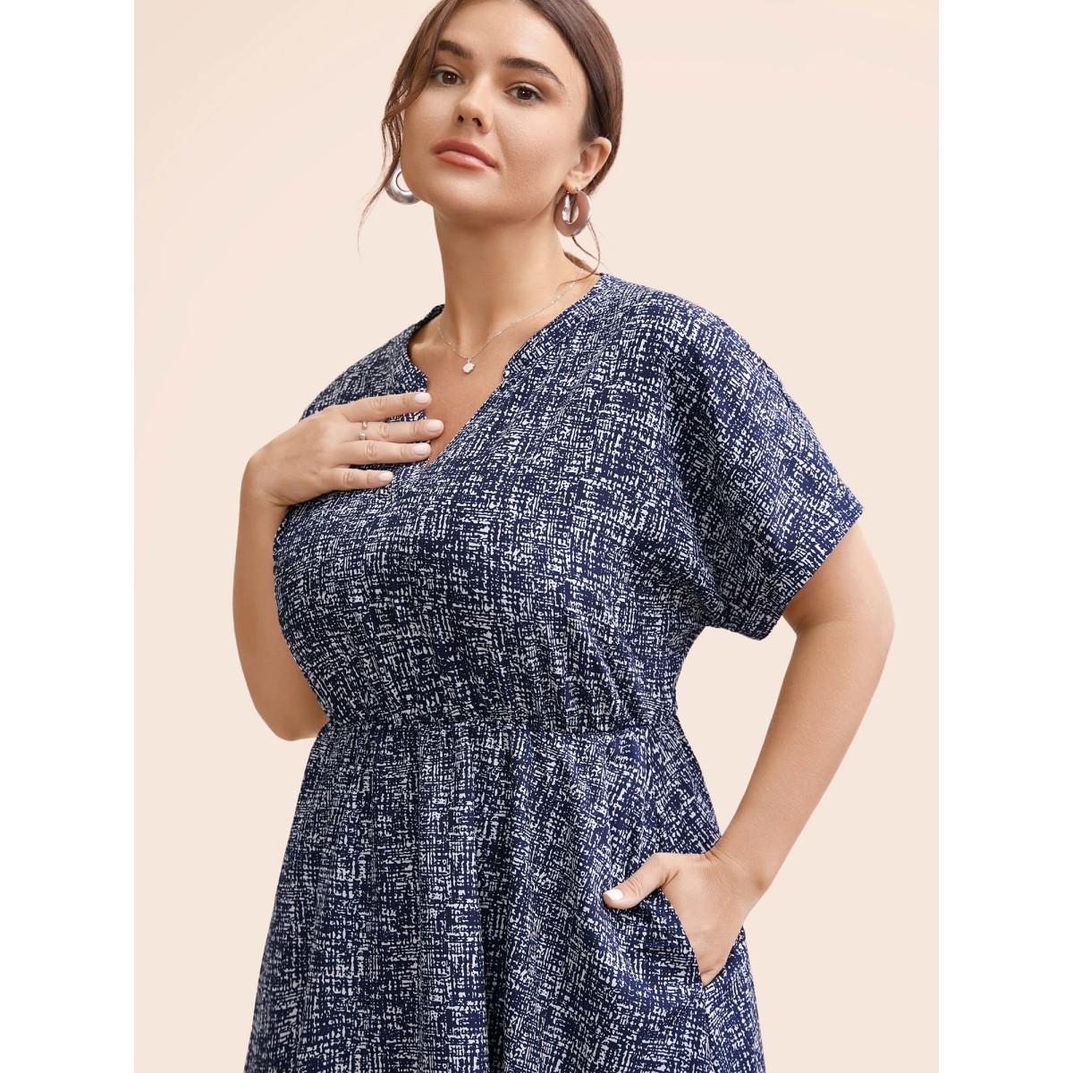 Plus Size Allover Print Batwing Sleeve Notched Blouse DarkBlue Women At the Office Non Notched collar Short sleeve Curvy BloomChic 10/M Product Image