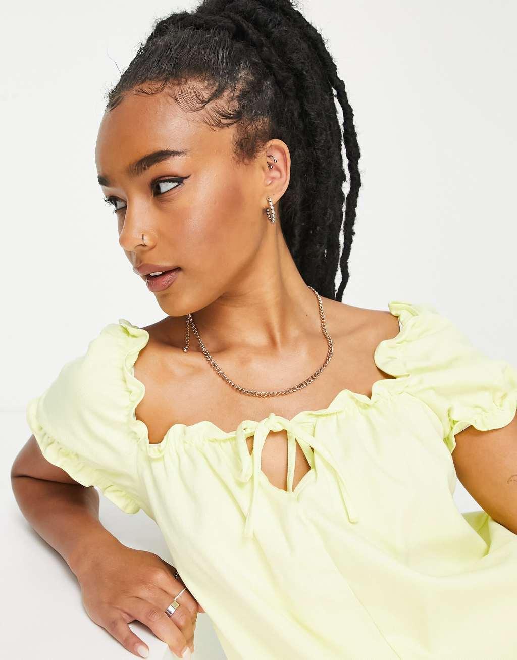 ASOS DESIGN Petite twill puff sleeve smock romper Product Image
