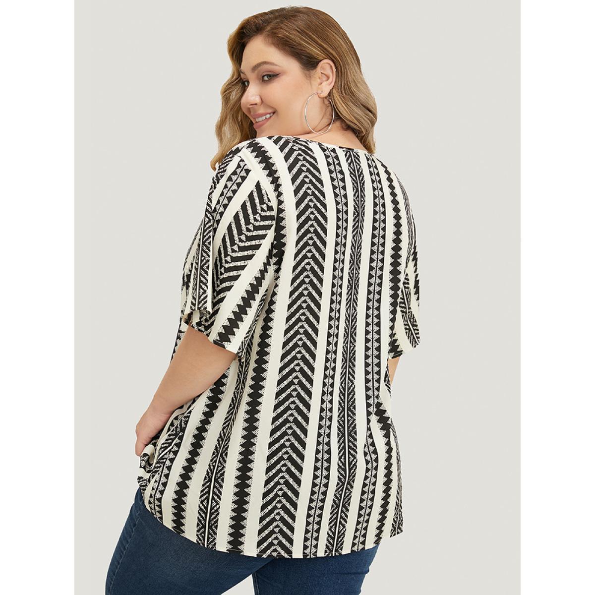 Plus Size White Geometric Print Ruffle Sleeve Button Detail Blouse Women Vacation Short sleeve V-neck Dailywear Blouses BloomChic 26/4X Product Image