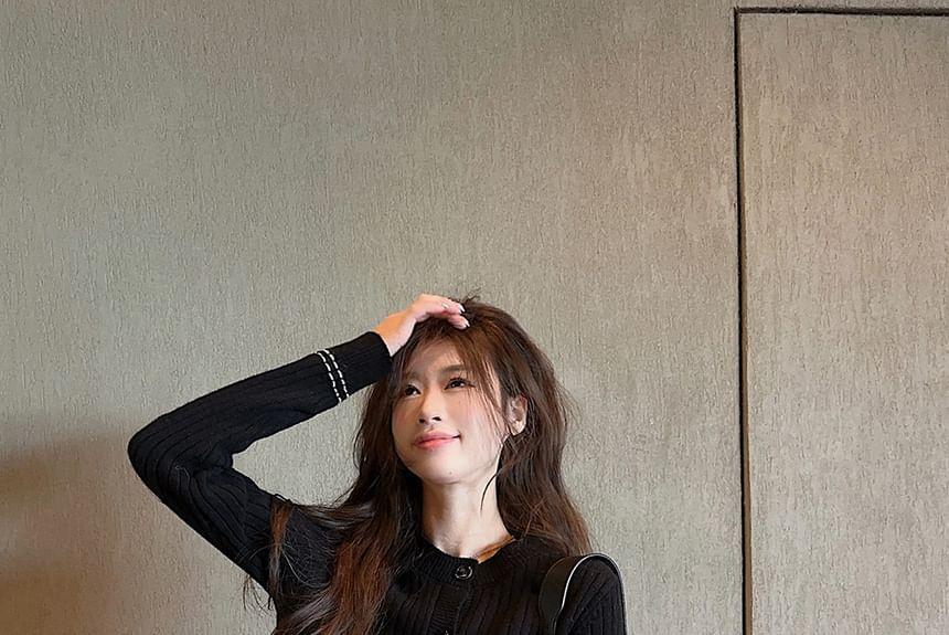 Round Neck Contrast Stitching Ribbed Cardigan Product Image