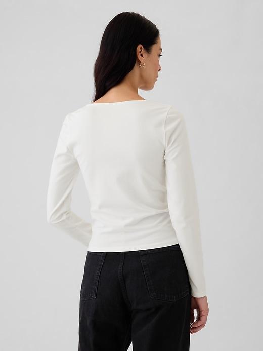 Modern Square-Neck Cropped T-Shirt Product Image
