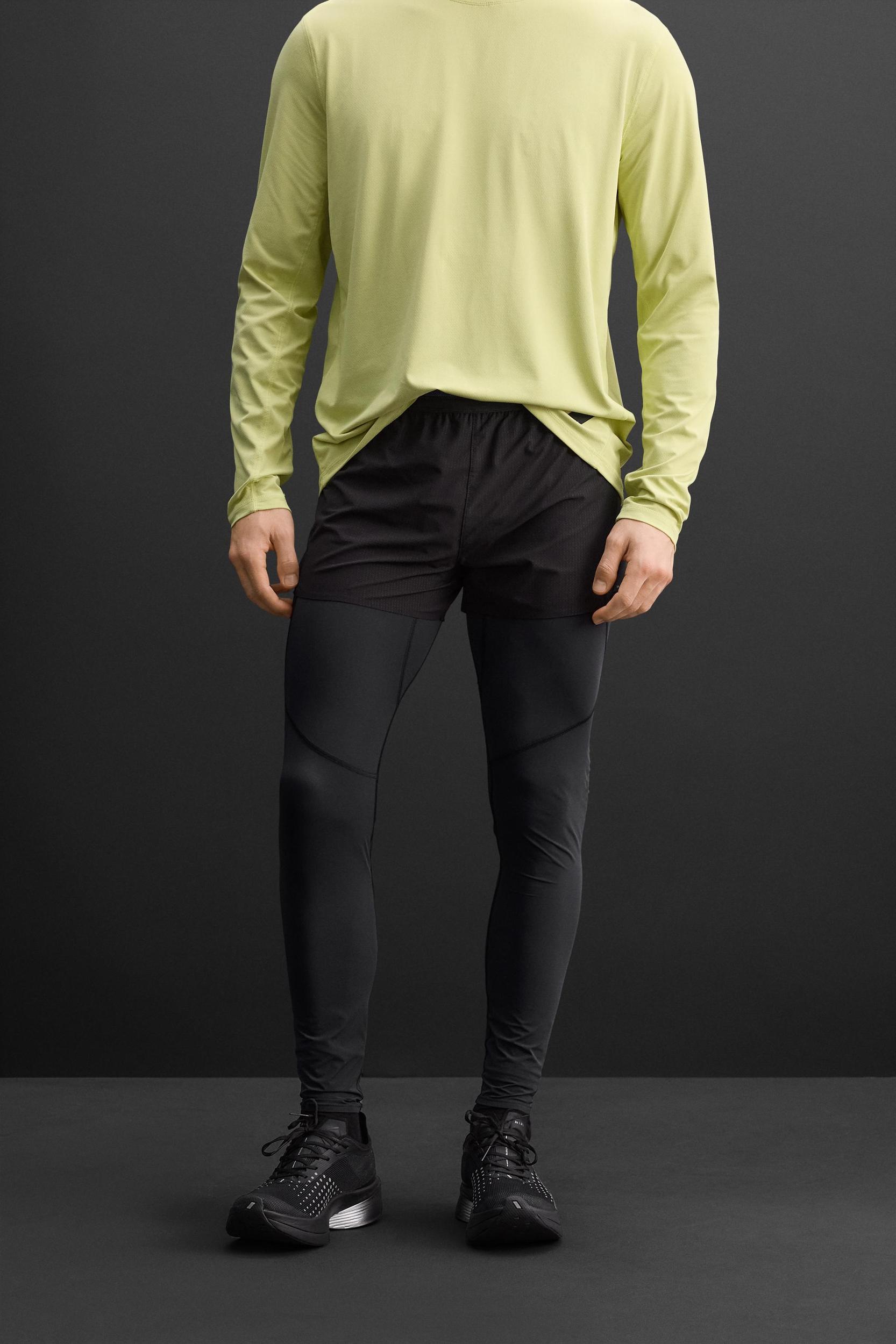 TRAINING TIGHTS Product Image