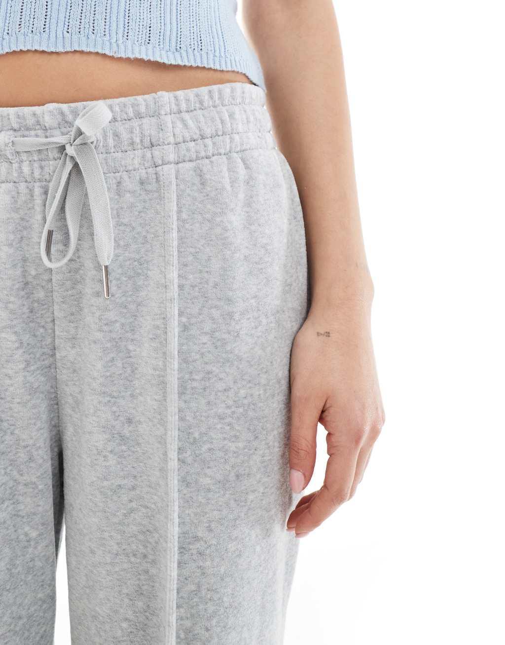 Stradivarius velour seam front sweatpants in gray Product Image