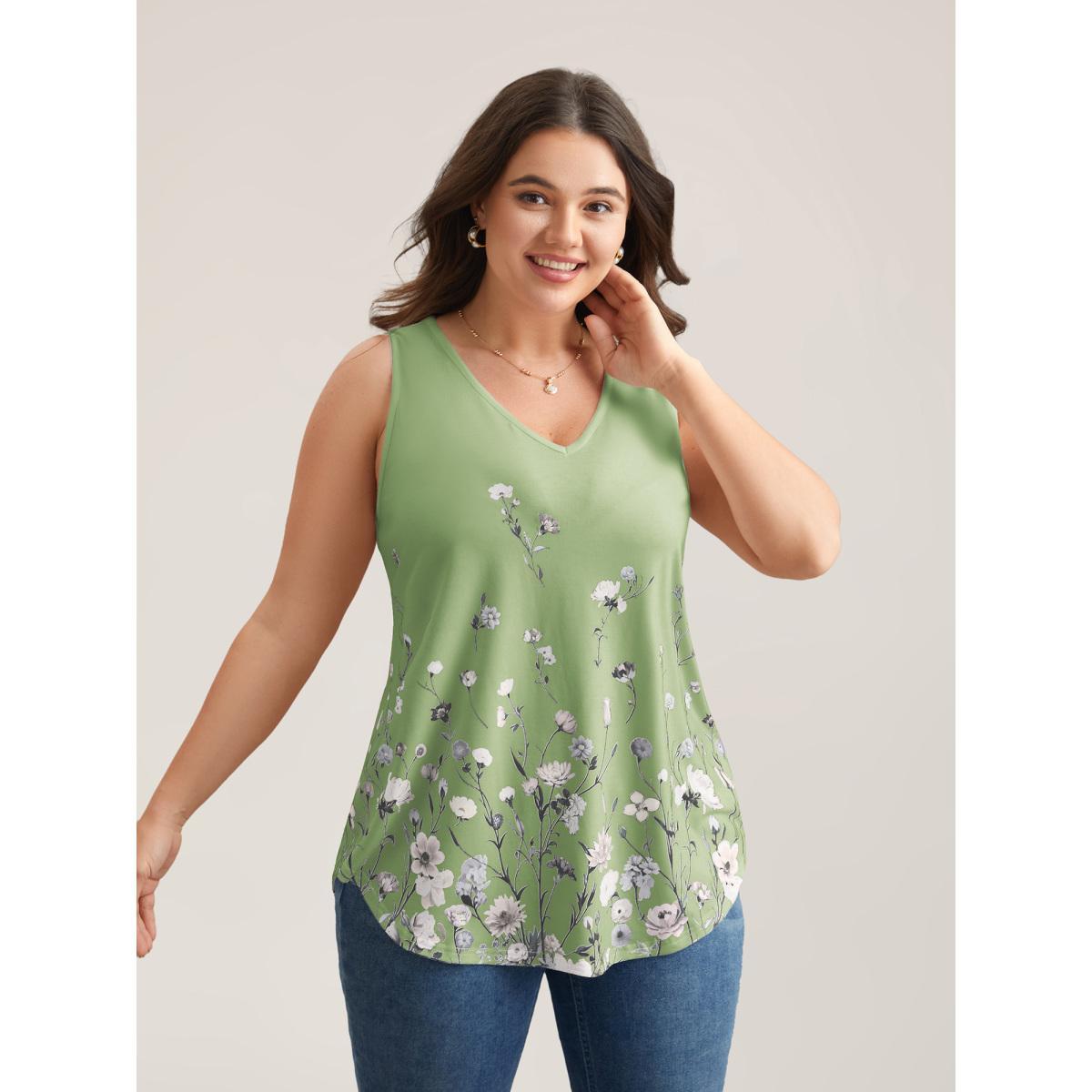 Plus Size Blooming Flowers Print Stretchy Vest Women LightGreen Elegant Non V-neck Everyday Tank Tops Camis BloomChic 12/L Product Image
