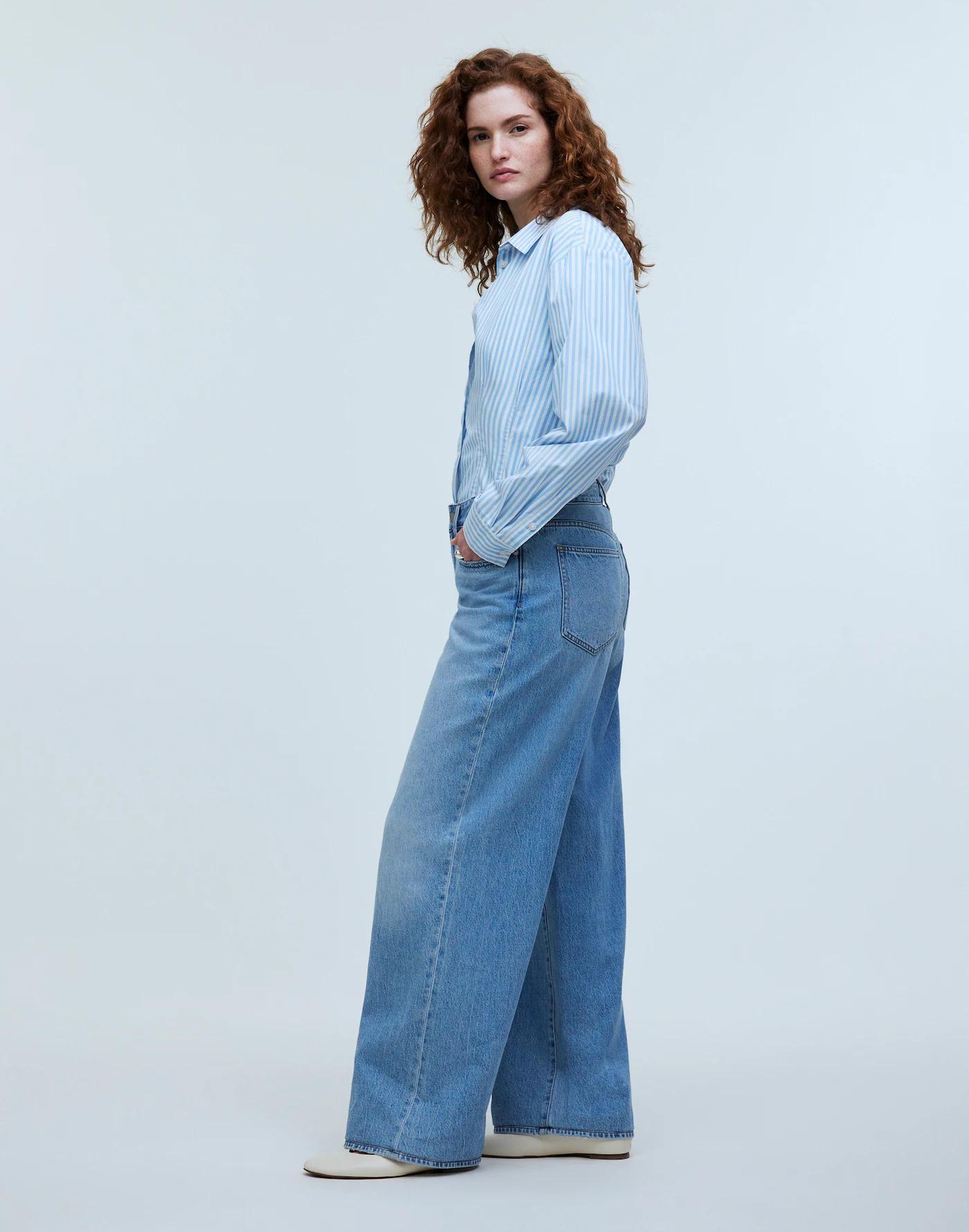 Curvy Low-Rise Superwide-Leg Jeans in Kendall Wash Product Image