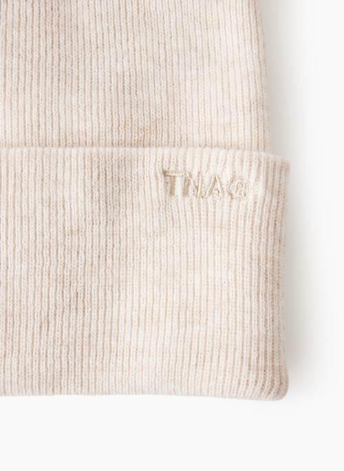 peak beanie Product Image