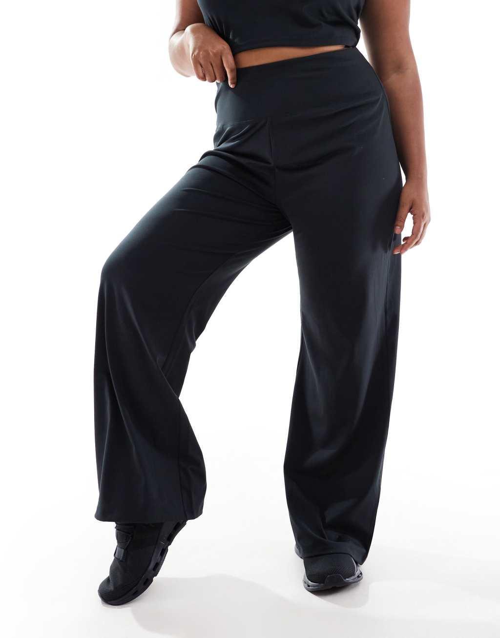 4505 Curve Icon soft touch dance pants in black  Product Image