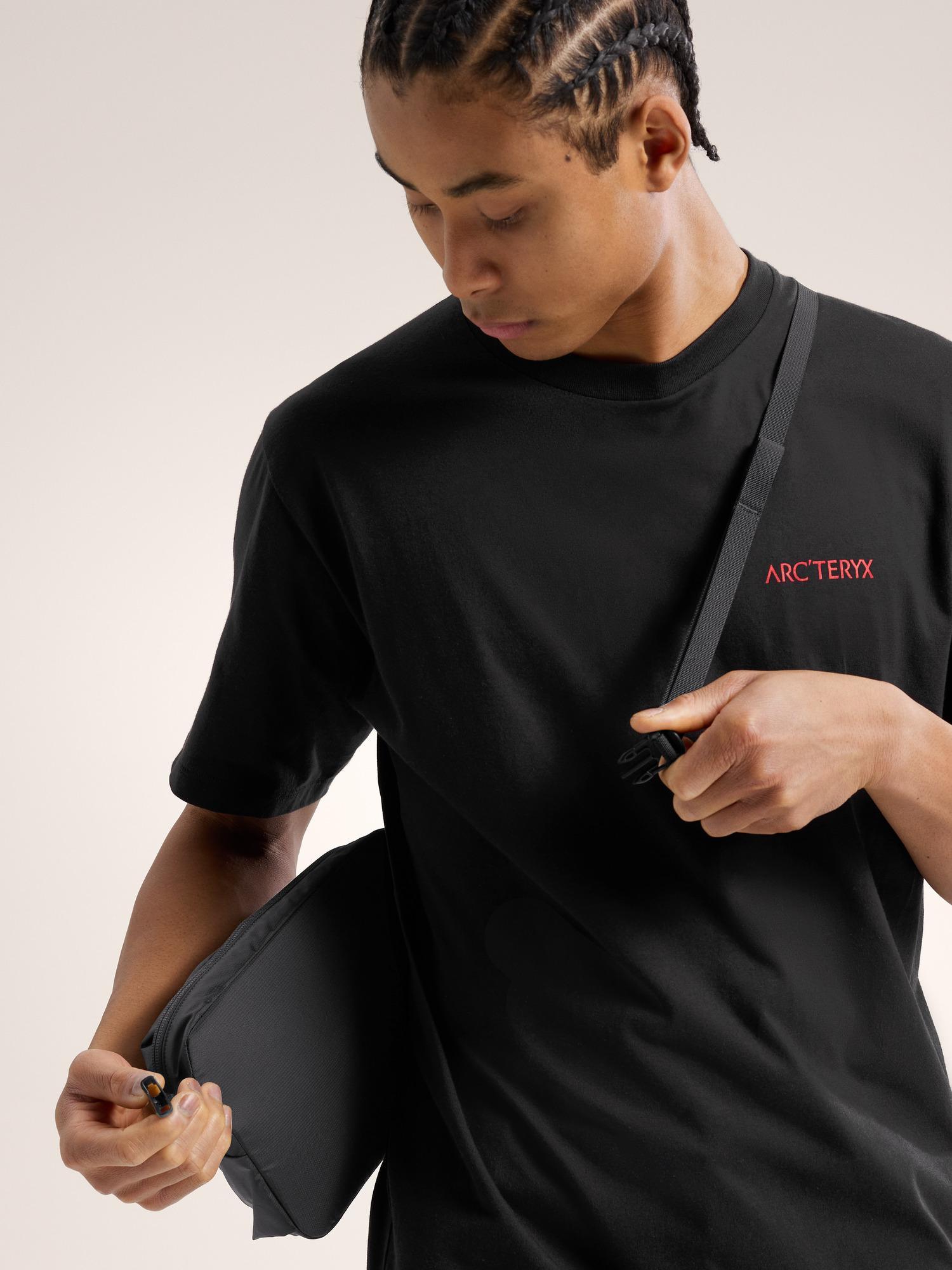 Heliad Crossbody Bag Product Image