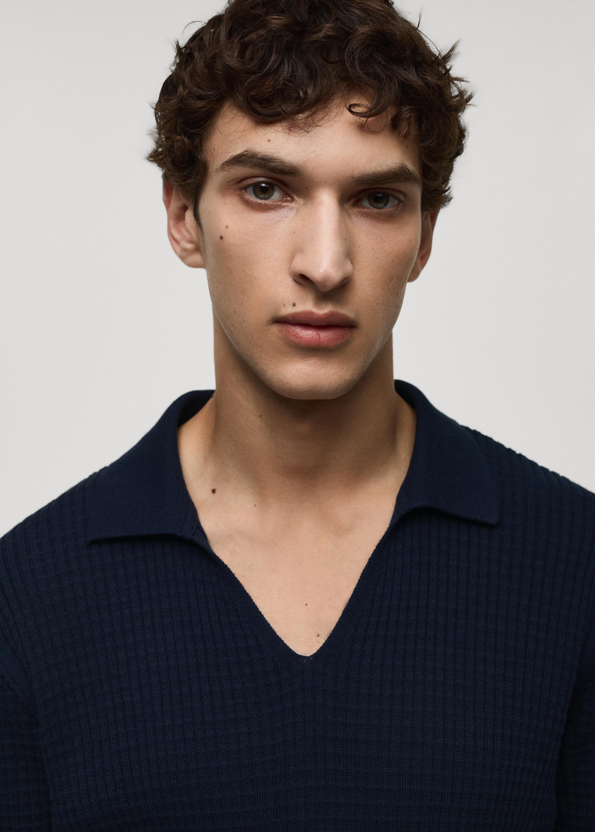 Ribbed knit polo shirt - Men | MANGO USA Product Image