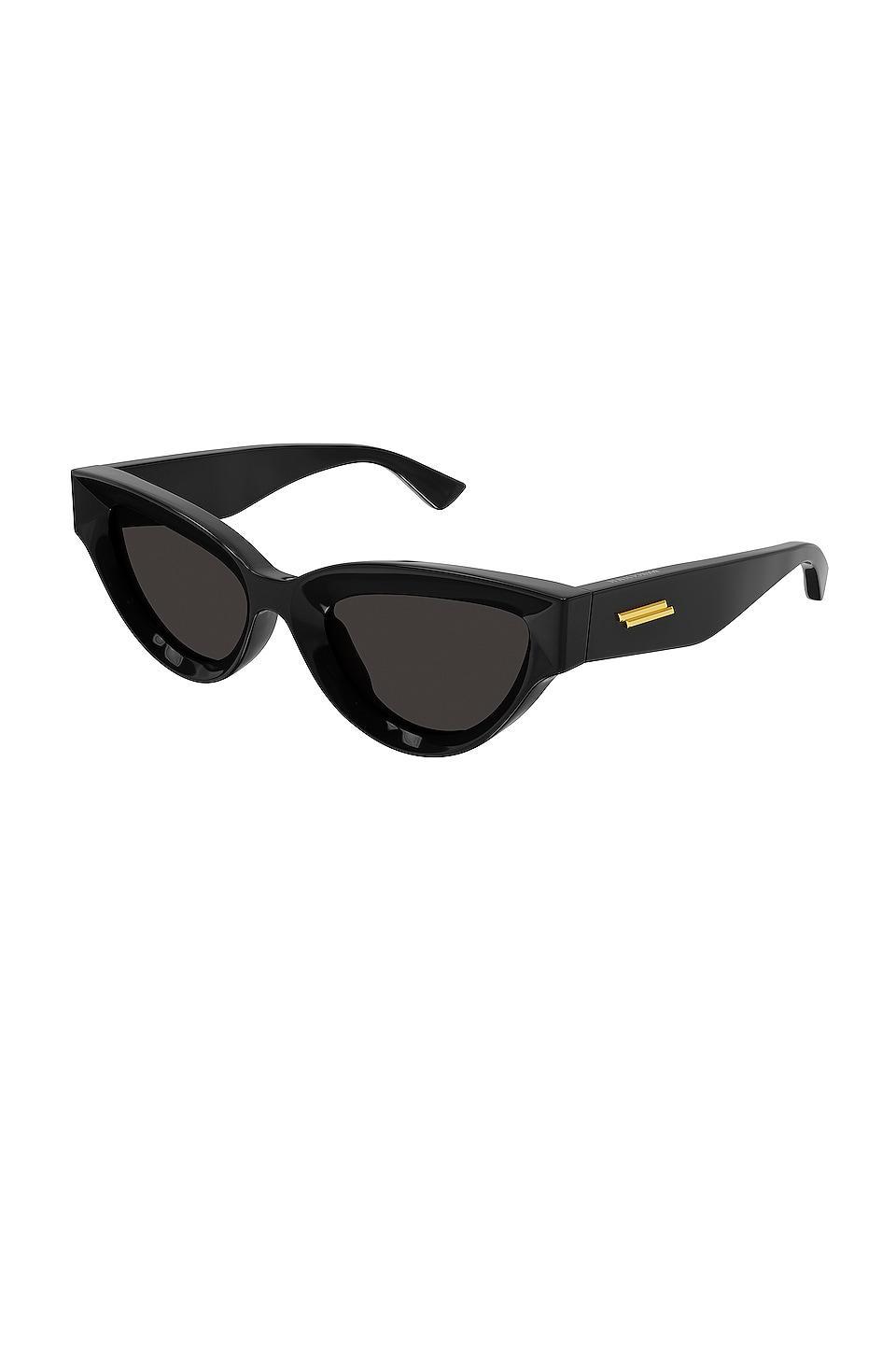 Edgy Cat Eye Sunglasses Bottega Veneta Product Image