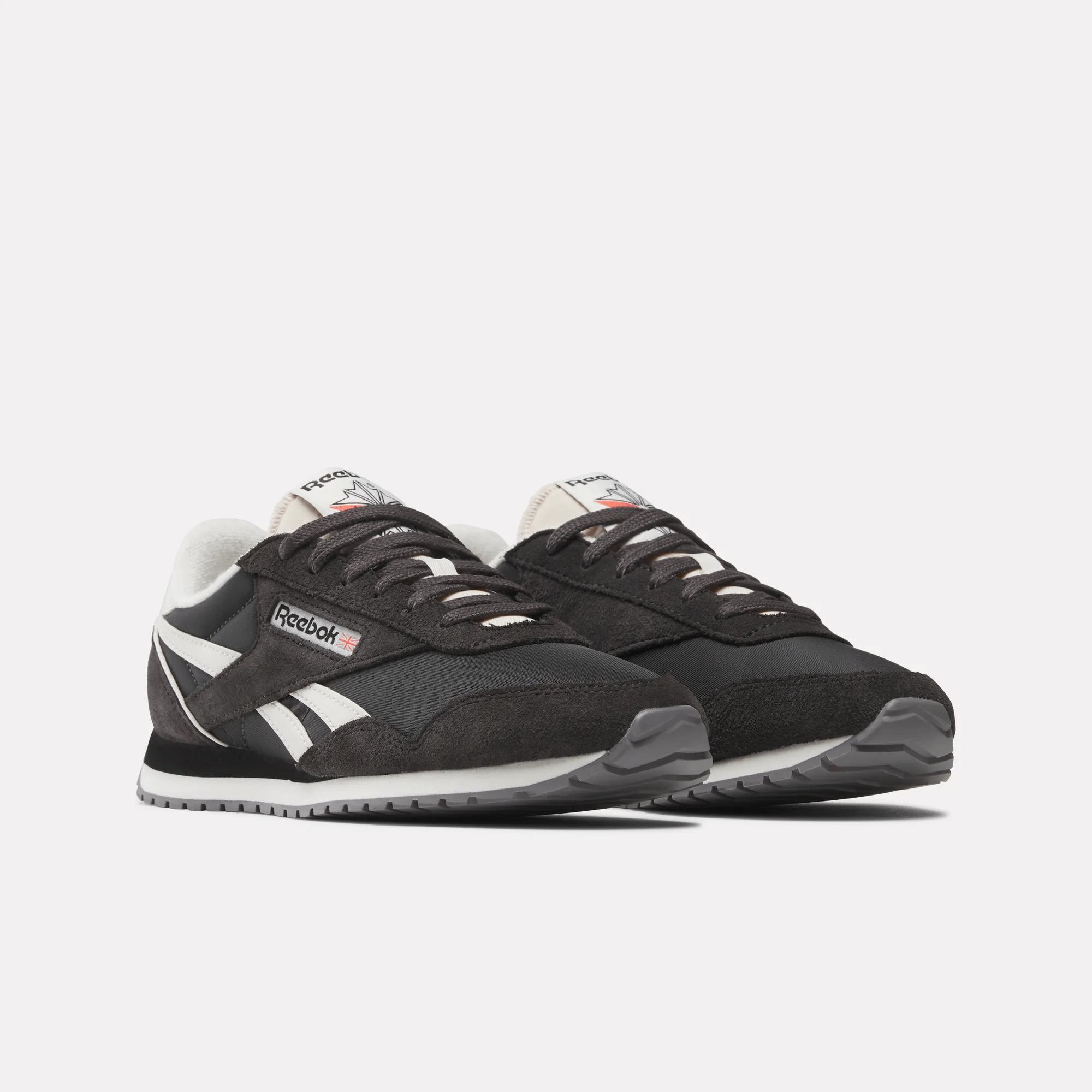 Women's Classic AZ Shoes Female Product Image