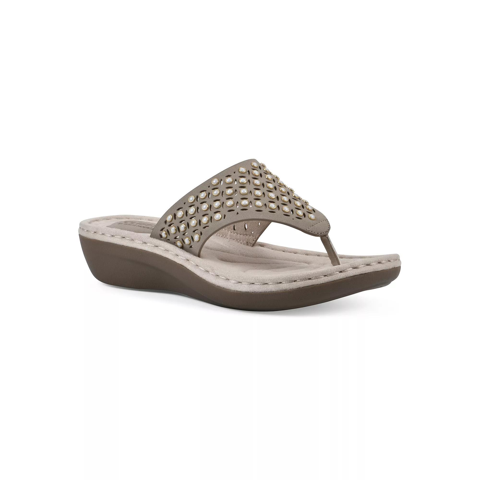 Cliffs by White Mountain Camila Womens Thong Sandals Brown Nubuck Product Image