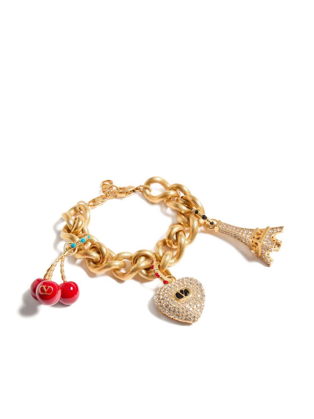 Chez necklace Product Image