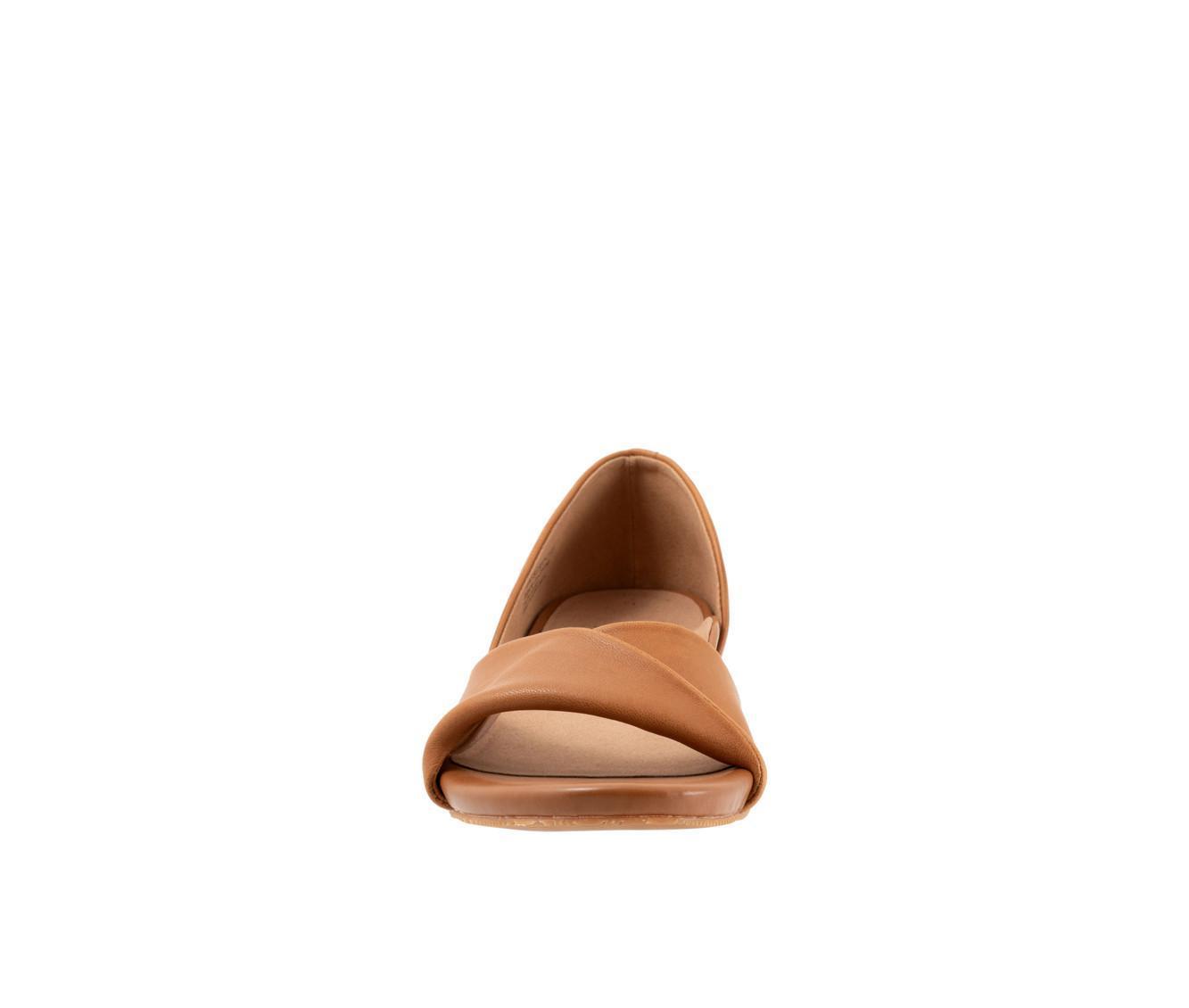Women's Softwalk Cypress Sandals Product Image