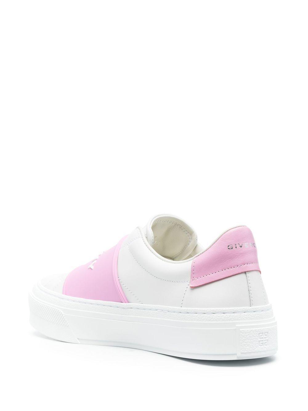 leather logo-print sneakers Product Image